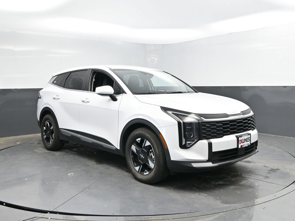Used 2026 Kia Sportage LX FWD image 5