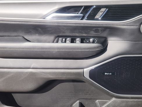 New 2026 Jeep Grand Wagoneer Limited AWD/4WD image 17