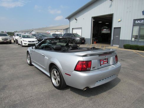 Used 2001 Ford Mustang GT RWD image 4