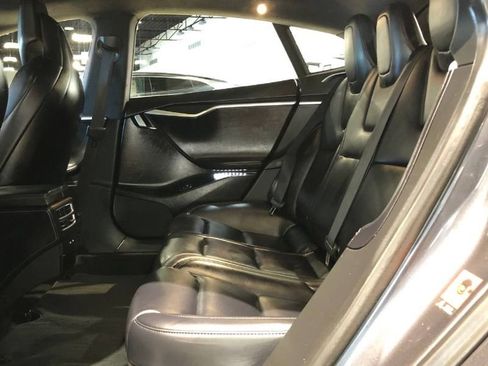 Used 2018 Tesla Model S 100D image 19