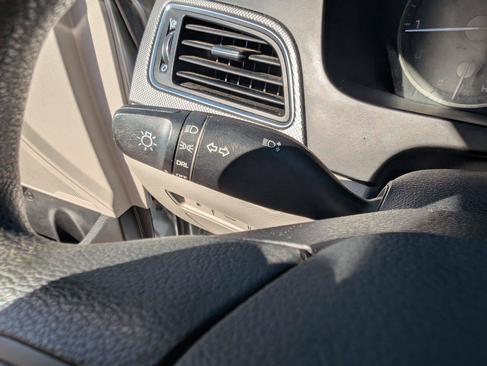 Used 2016 Hyundai Sonata SE FWD image 23