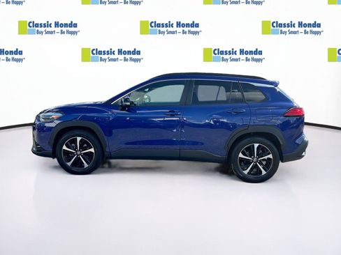 Used 2025 Toyota Corolla Cross AWD Hybrid w/ Convenience Package image 4