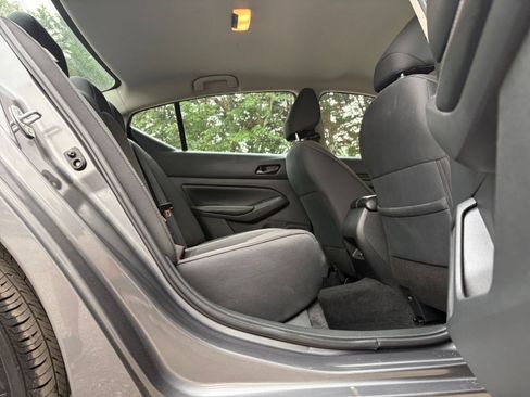 Used 2025 Nissan Altima 2.5 SV FWD image 25