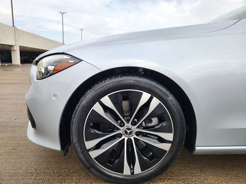 Used 2022 Mercedes-Benz C 300 Sedan image 4