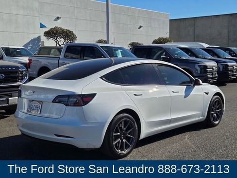 Used 2023 Tesla Model 3 Standard Range image 10