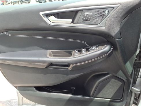 Used 2024 Ford Edge Titanium AWD/4WD image 24