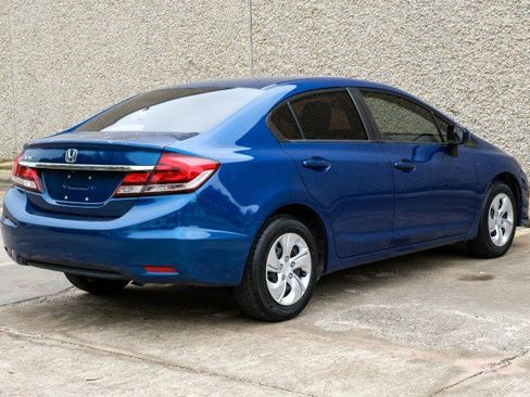 Used 2015 Honda Civic LX image 9