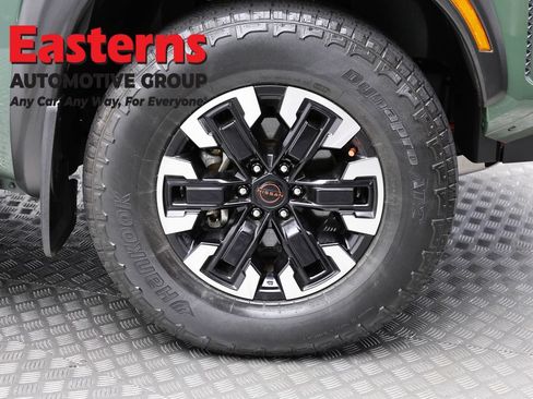 Used 2023 Nissan Frontier PRO-4X AWD/4WD image 32