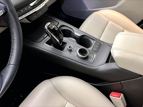 Used 2021 Cadillac XT4 Luxury image 30