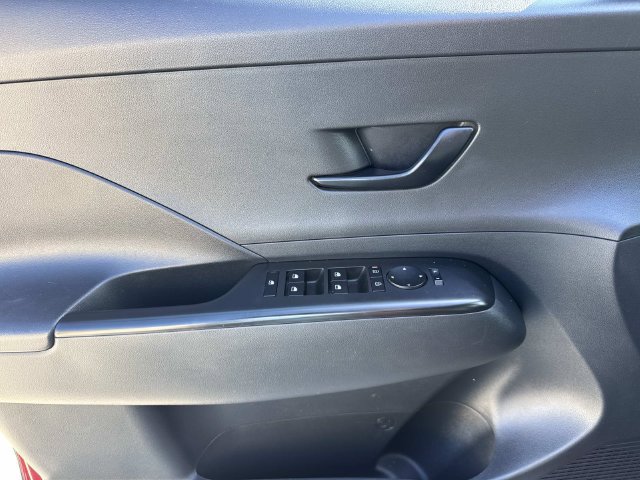 Used 2024 Hyundai Kona SEL FWD image 19