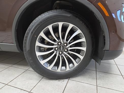 Used 2020 Lincoln Aviator Reserve w/ Equipment Group 201A AWD/4WD image 8