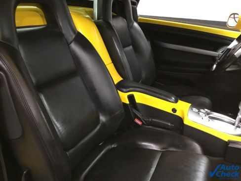 Used 2003 Chevrolet SSR w/ Preferred Equipment Group image 35