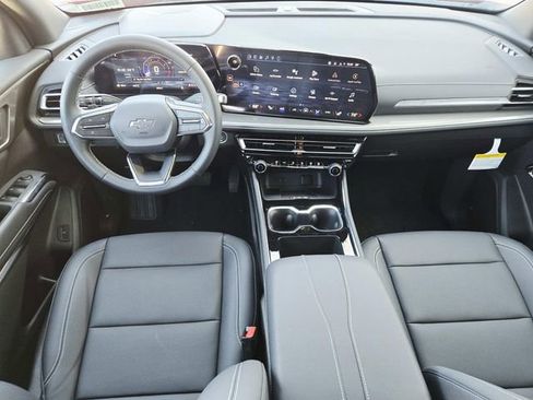 New 2026 Chevrolet Traverse LT w/ Midnight/Sport Edition image 6