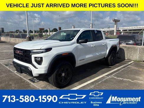 Used 2024 GMC Canyon Elevation RWD image 1