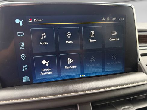 Used 2023 Chevrolet Suburban Premier AWD/4WD image 26