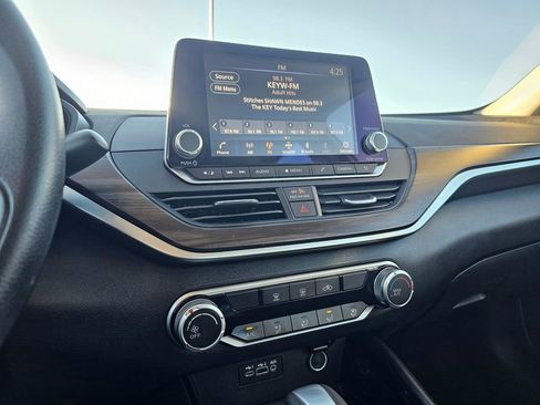 Used 2023 Nissan Altima 2.5 SV image 23