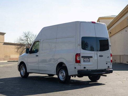 Used 2016 Nissan NV 2500 S w/ Back Door Glass Package image 5