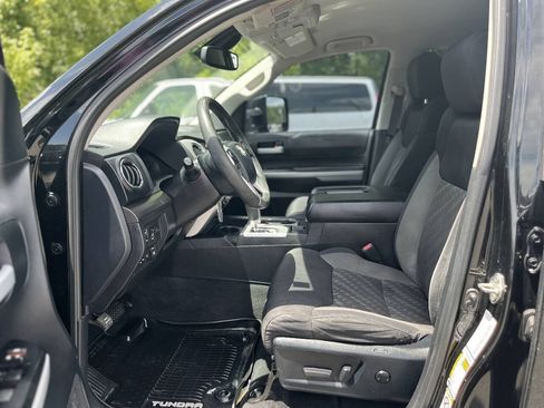 Used 2018 Toyota Tundra SR5 w/ SR5 Upgrade Package AWD/4WD image 11