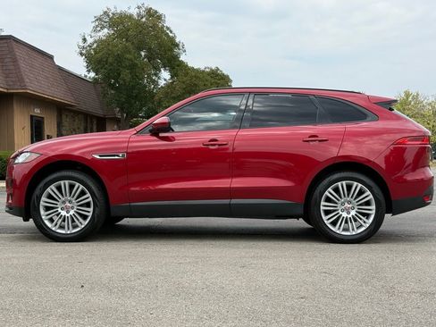 Used 2018 Jaguar F-PACE Premium image 2