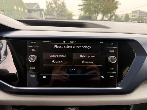 Used 2023 Volkswagen Taos SE image 21