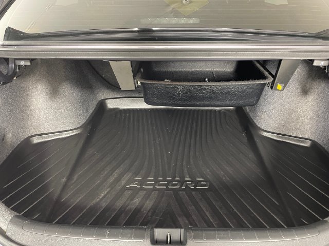 Used 2018 Honda Accord Sport image 18
