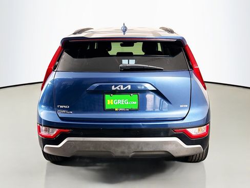 Used 2024 Kia Niro EX Touring FWD image 8