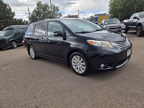 Used 2013 Toyota Sienna Limited w/ Premium Pkg AWD/4WD image 14