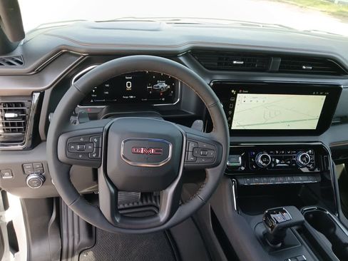 New 2026 GMC Sierra 1500 AT4 w/ AT4 Premium Package AWD/4WD image 34