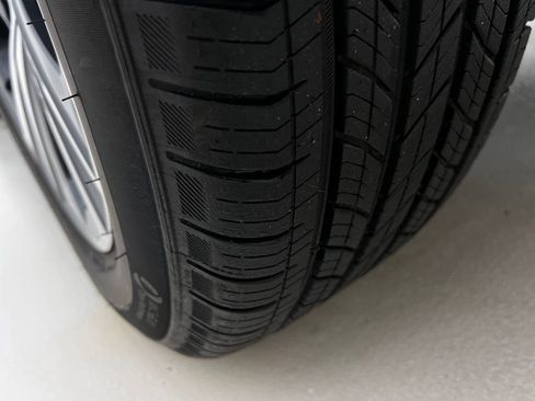 Used 2025 Lexus RX 350 Premium image 4