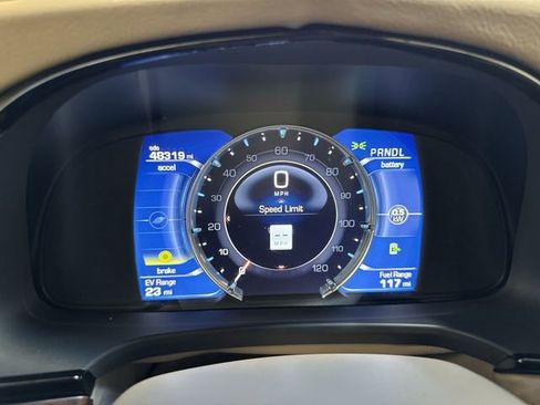 Certified 2014 Cadillac ELR Base w/ Luxury Package image 15