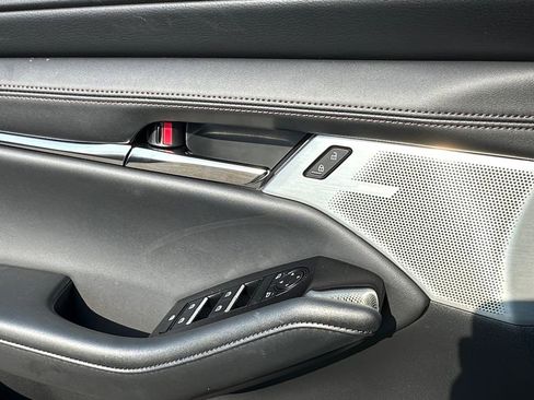 New 2026 MAZDA MAZDA3 2.5 S Hatchback w/ Premium Pkg image 11