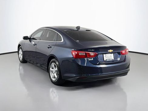 Used 2017 Chevrolet Malibu LS FWD image 5