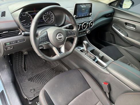 Used 2024 Nissan Sentra SR FWD image 4