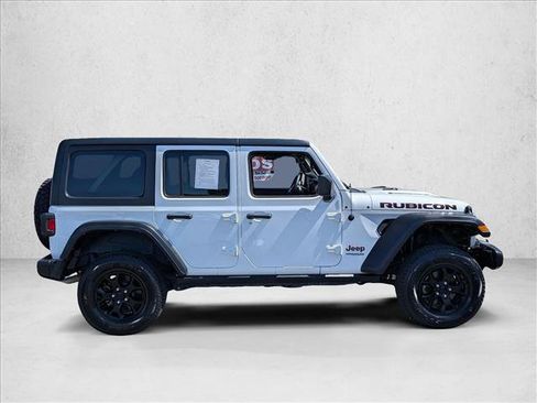 Used 2022 Jeep Wrangler Unlimited Rubicon AWD/4WD image 4