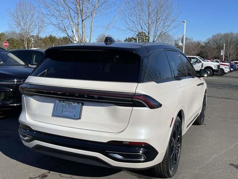 New 2026 Lincoln Nautilus Reserve AWD/4WD image 29