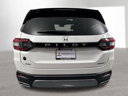 Certified 2026 Honda Pilot Touring image 35