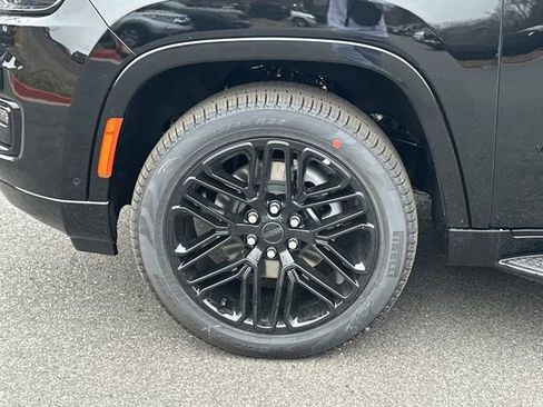 New 2025 Jeep Wagoneer Series II w/ Premium Group I image 14