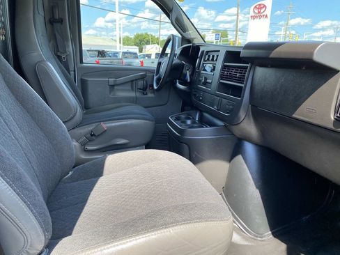 Used 2025 GMC Savana 2500 w/ Driver Convenience Package RWD image 14