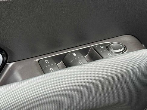 Used 2023 Chevrolet Colorado Z71 w/ Z71 Convenience Package 2 image 12