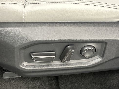 New 2026 Toyota Tundra SR5 AWD/4WD image 18