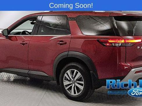 Used 2024 Nissan Pathfinder SL w/ Cargo Package AWD/4WD image 4