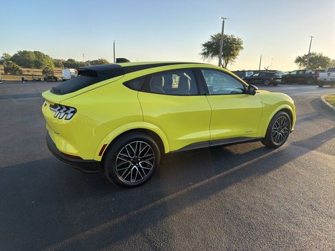 Used 2025 Ford Mustang Mach-E Premium image 4