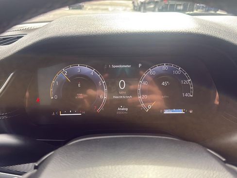 Used 2025 Jeep Grand Cherokee L Laredo image 20