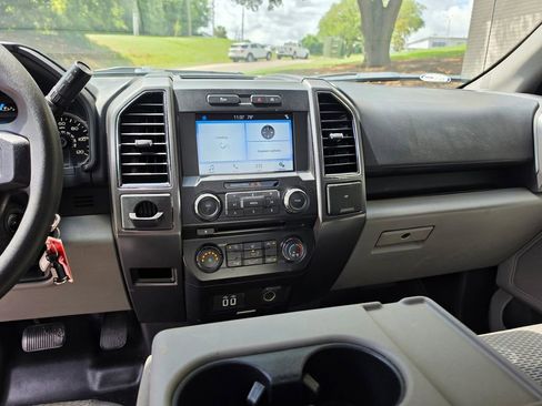 Used 2018 Ford F150 XLT RWD image 16