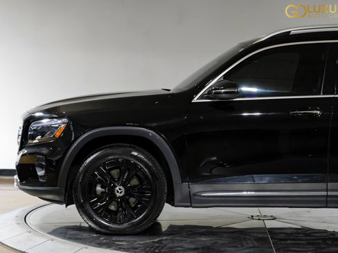 Used 2024 Mercedes-Benz GLB 250 w/ Exclusive Package image 14