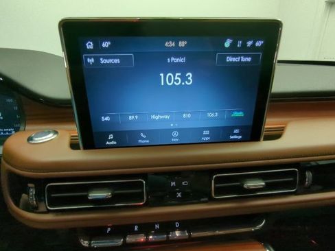 Used 2024 Lincoln Aviator Reserve w/ Equipment Group 201A AWD/4WD image 15