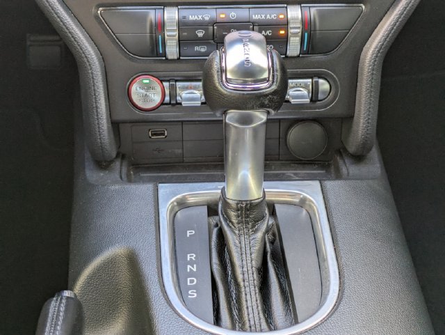 Used 2019 Ford Mustang Convertible w/ Equipment Group 101A RWD image 18