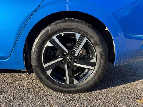 Used 2025 Nissan Sentra SV image 24