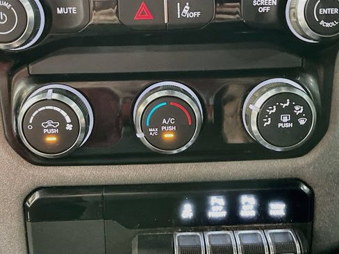 Used 2025 RAM 1500 Tradesman AWD/4WD image 15