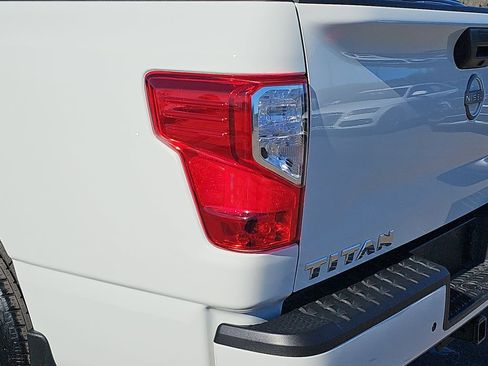 Used 2024 Nissan Titan SV w/ SV Convenience Package image 34
